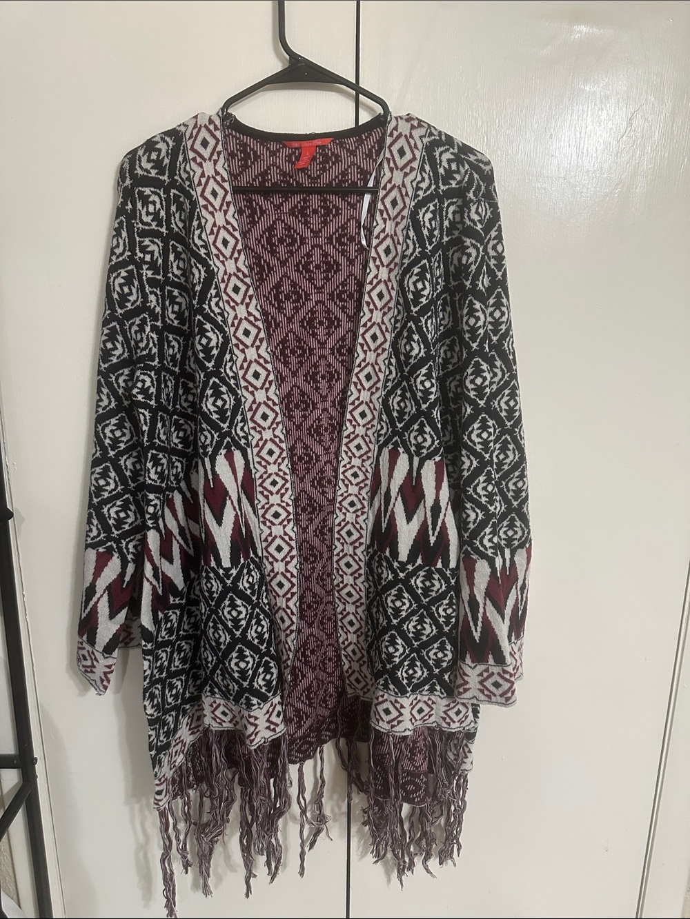 Club Monaco Black White Burgundy Geometric Fringe Cardigan
